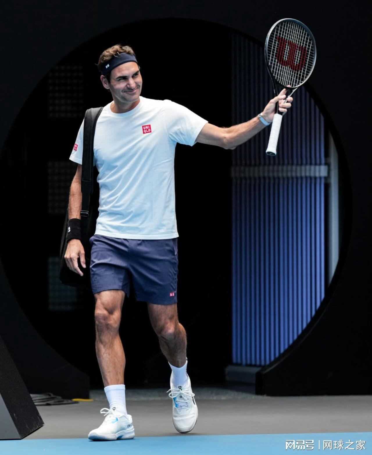 世界杯手机观看软件下载-44岁费德勒重返澳网抢七横扫鲁德燃爆球迷，德约化身迷弟现场观战