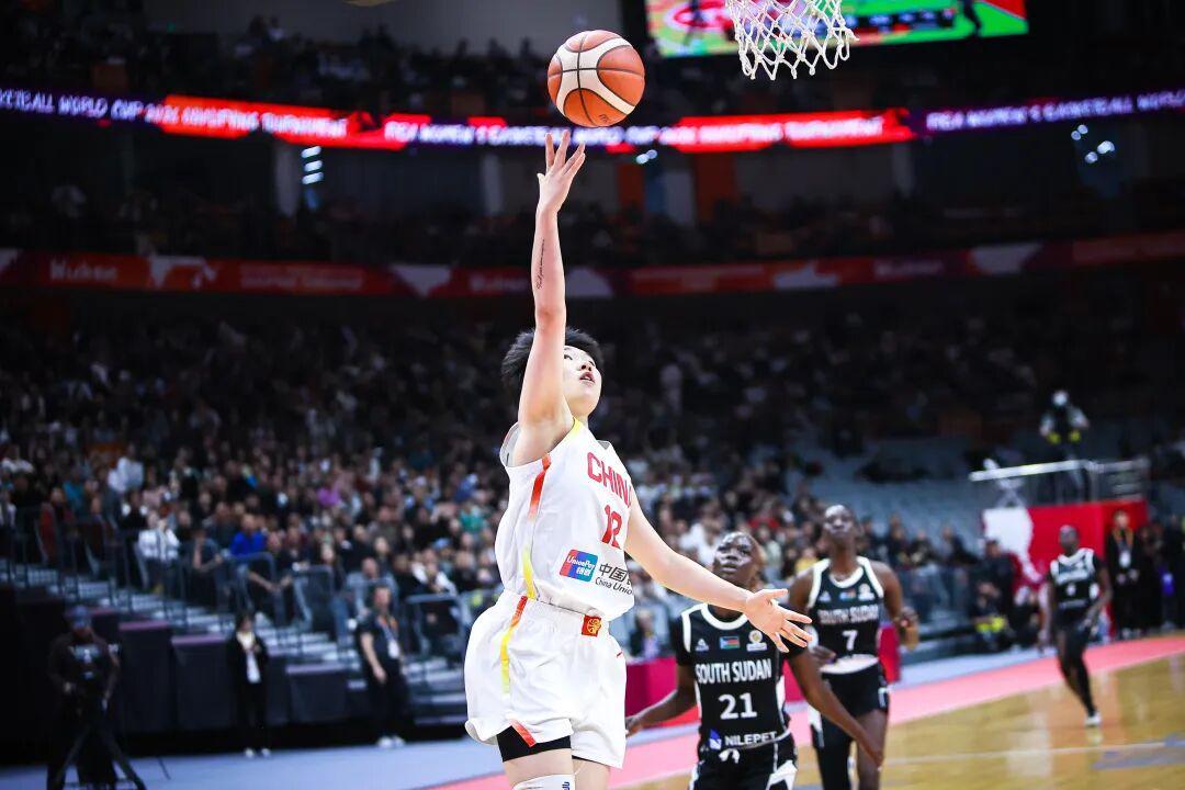 世界杯官方直播app下载-湖北选手陈玉婕得分上双！中国女篮距世界杯仅一步之遥